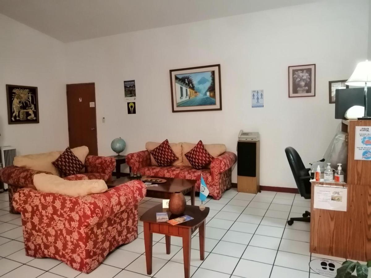 Novohostal B&B グアテマラシティ エクステリア 写真