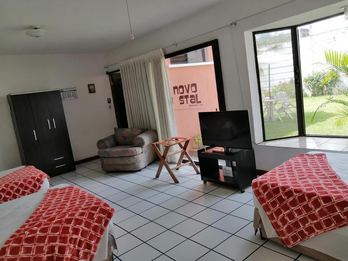 Novohostal B&B グアテマラシティ エクステリア 写真